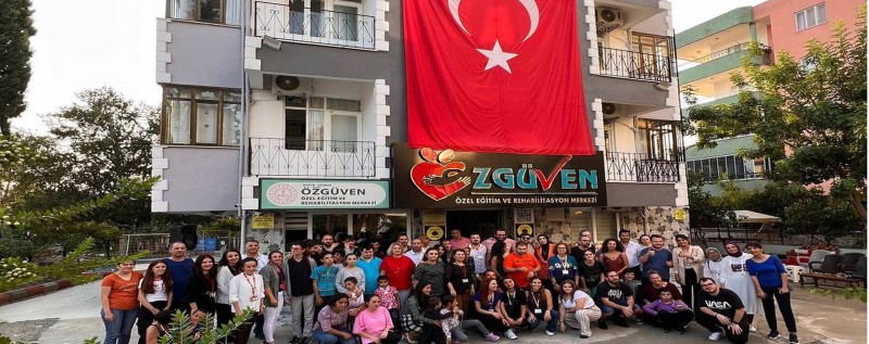 ÖZGÜVEN Özel Eğitim ve Rehabilitasyon Merkezi Kurban Bayramınızı Kutlar..