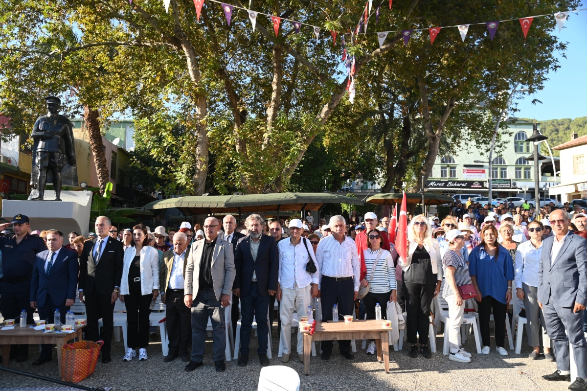 15 Ekim Dünya Kadın Çiftçiler Günü Görkemli Bir Programla Kutlandı..