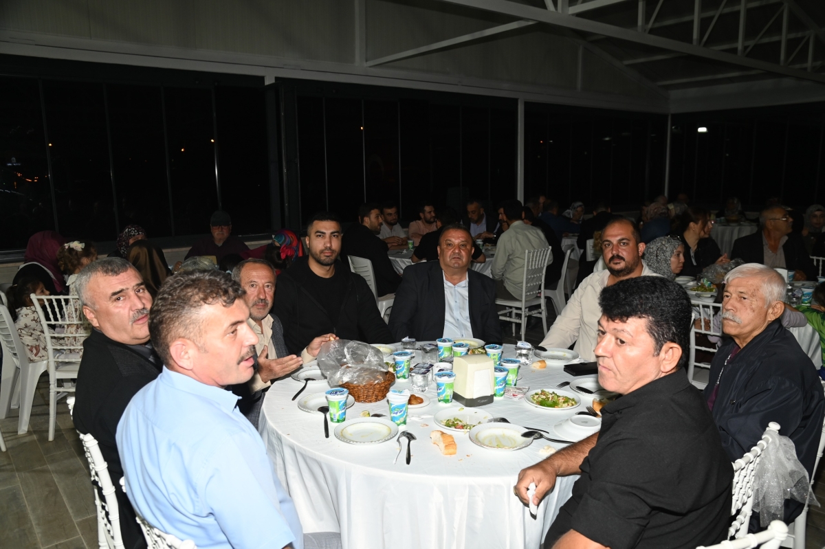Anamur Belediye Başkanı Durmuş Deniz Mahalle Muhtarları ve Din Görevlileri ile Bir Araya Geldi.