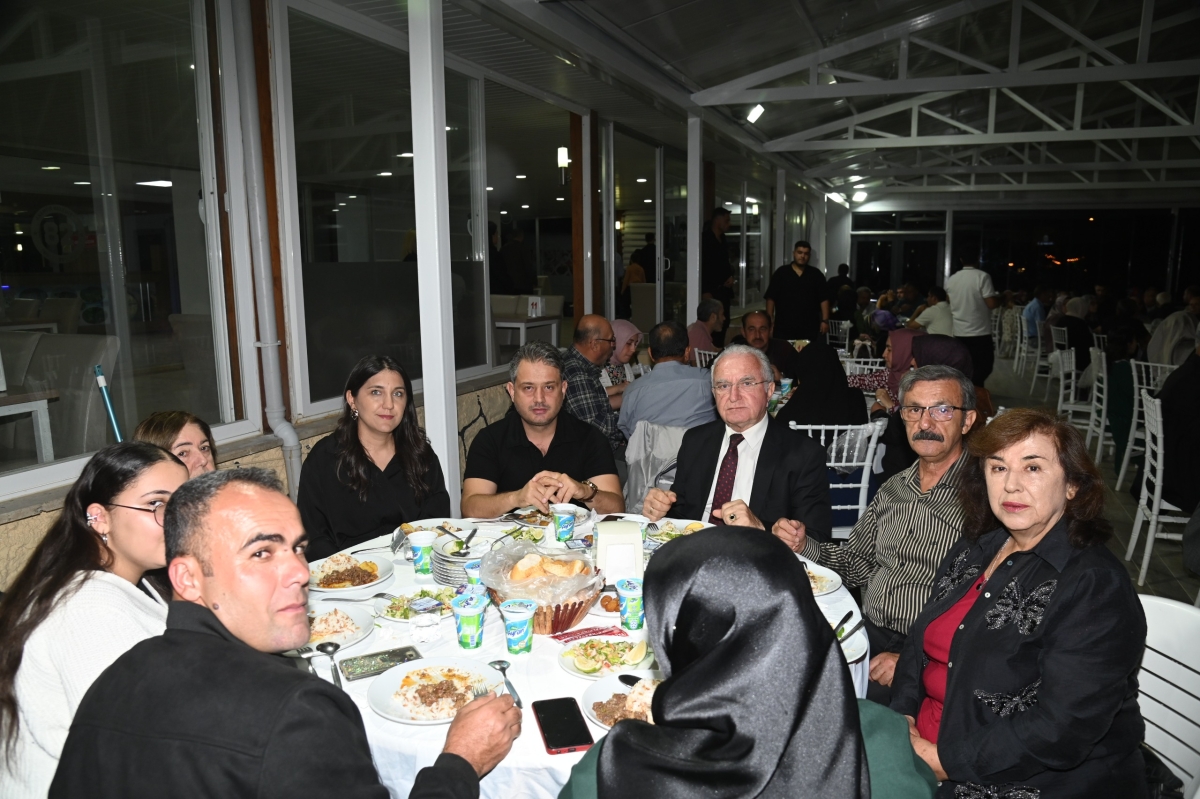 Anamur Belediye Başkanı Durmuş Deniz Mahalle Muhtarları ve Din Görevlileri ile Bir Araya Geldi.