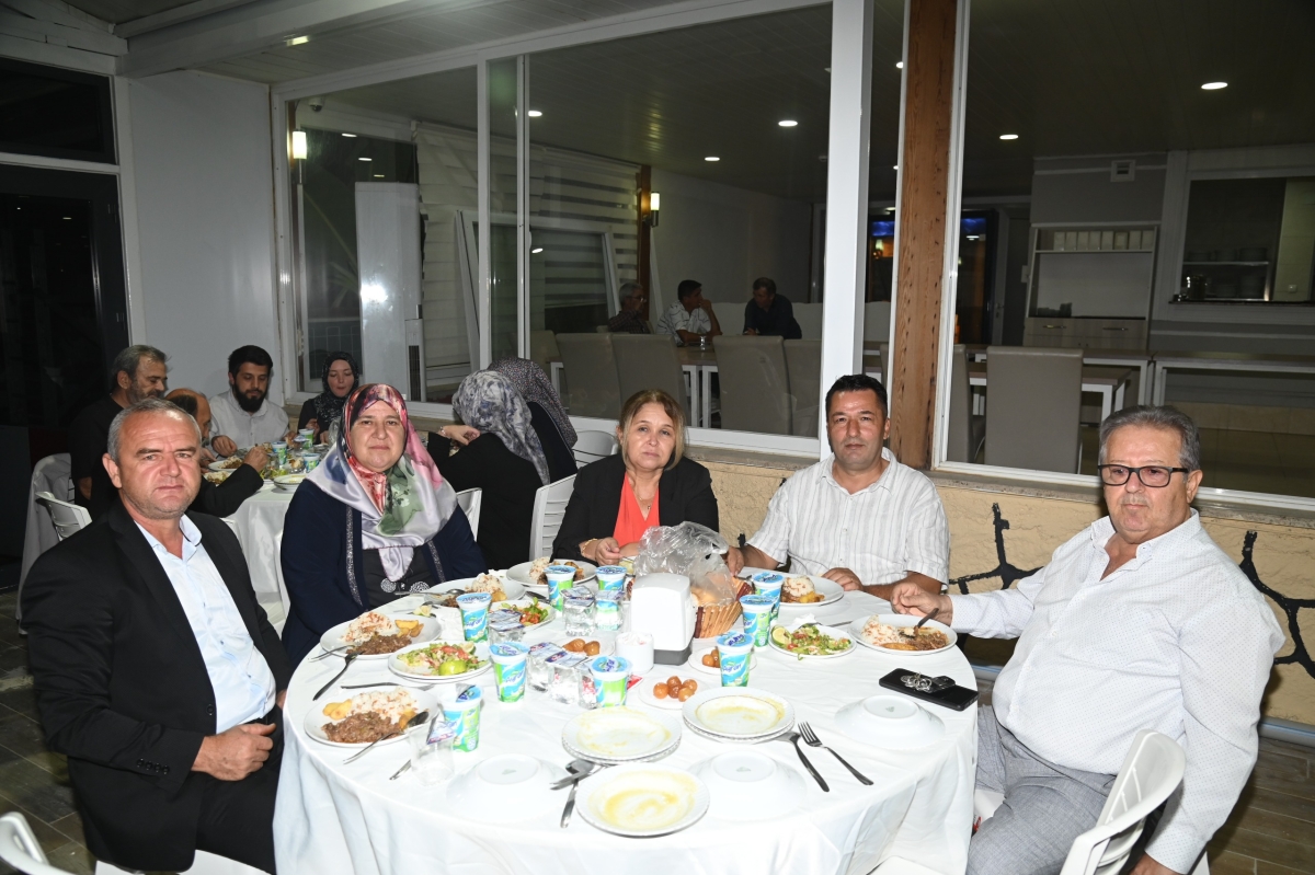 Anamur Belediye Başkanı Durmuş Deniz Mahalle Muhtarları ve Din Görevlileri ile Bir Araya Geldi.