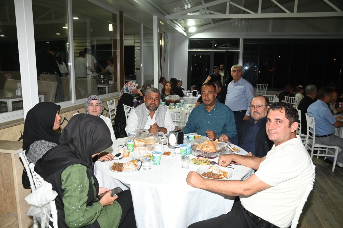 Anamur Belediye Başkanı Durmuş Deniz Mahalle Muhtarları ve Din Görevlileri ile Bir Araya Geldi.