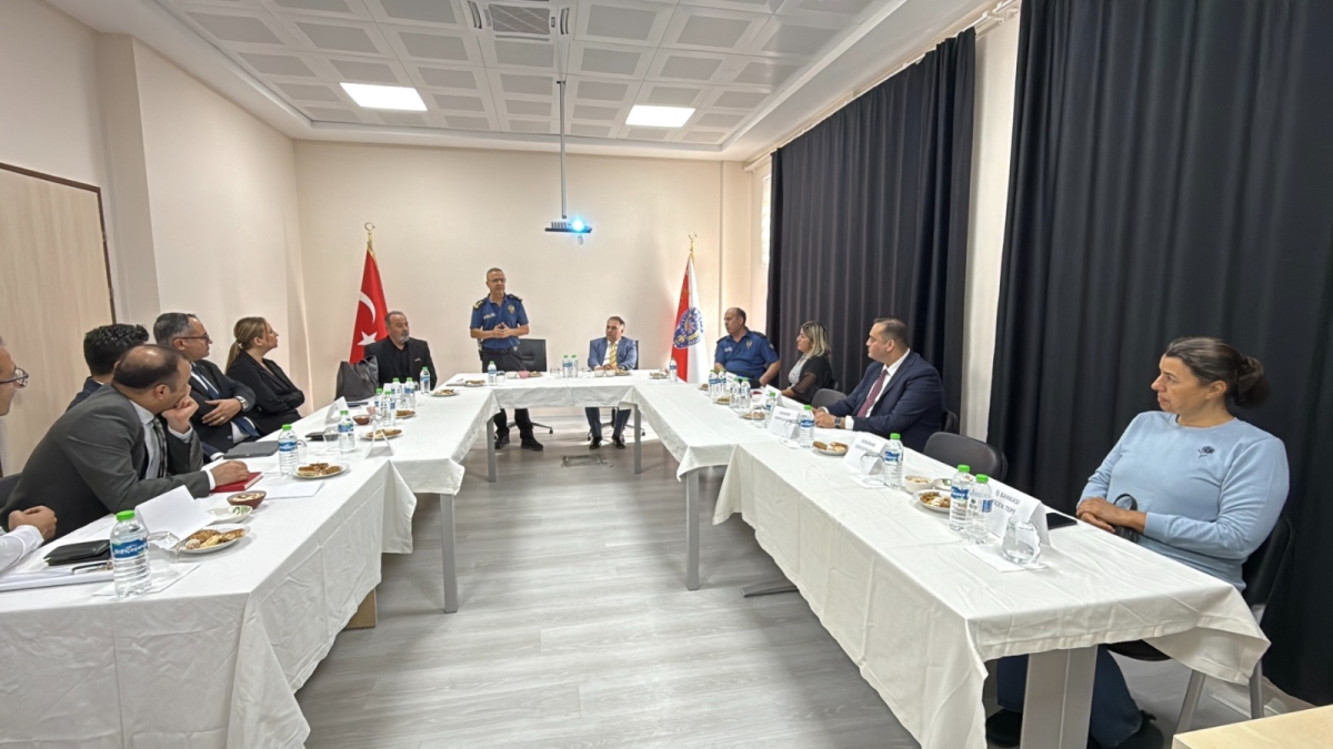 Anamur’da Artan Dolandırıcılık Vakalarıyla İlgili Toplantı Düzenlendi..