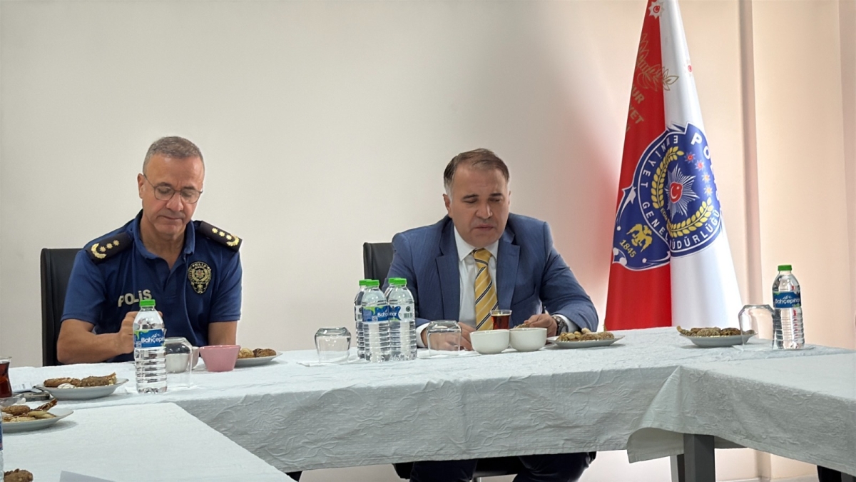 Anamur’da Artan Dolandırıcılık Vakalarıyla İlgili Toplantı Düzenlendi..