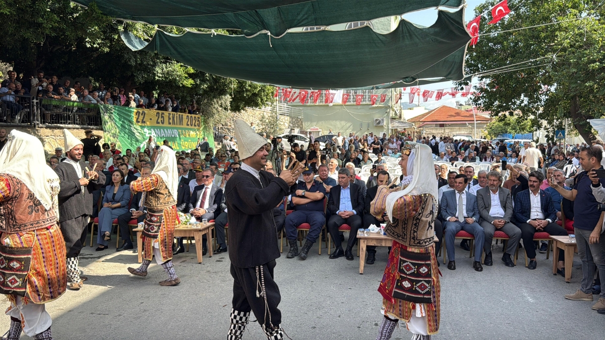 Anamur’da Tarım ve Tropikal Ürünler Fuarı Coşkuyla Açıldı..