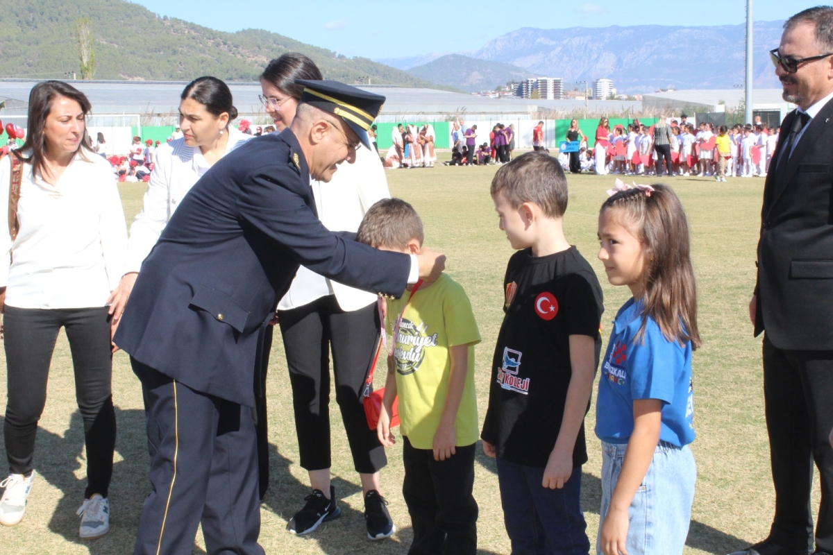 29 Ekim Cumhuriyet Bayramı Töreni Coşkuyla Kutlandı