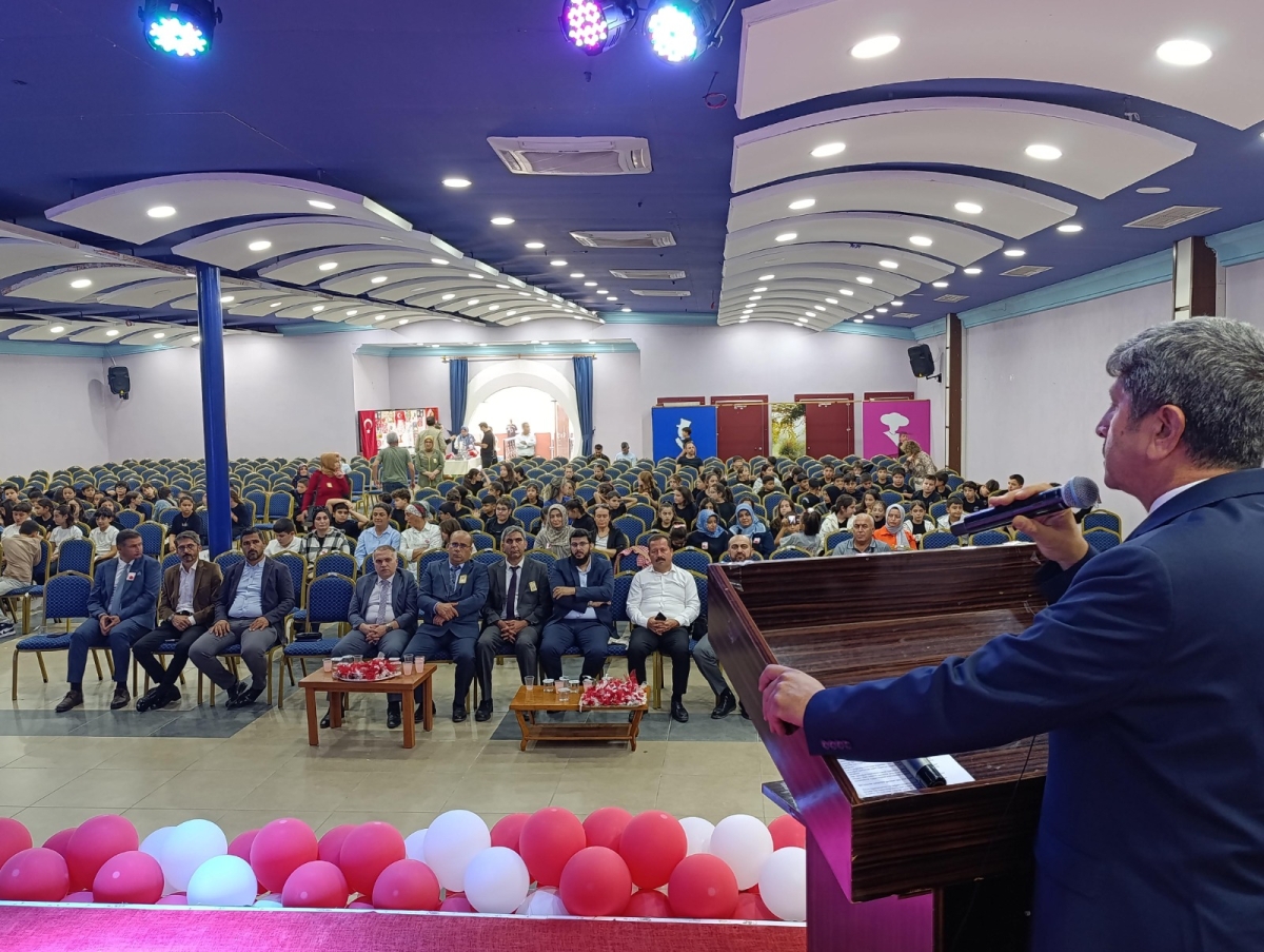 “Kur’an Okuyorum, Peygamberimi Seviyorum” Programı Anamur’da Duygu Dolu Anlar Yaşattı