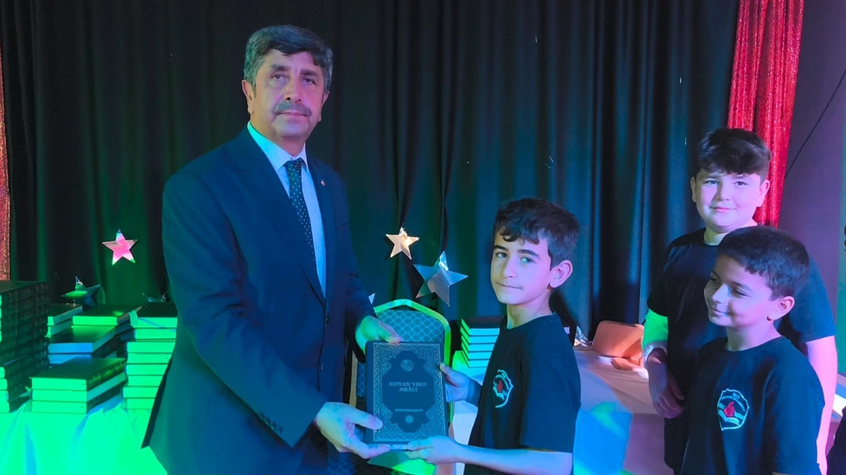 “Kur’an Okuyorum, Peygamberimi Seviyorum” Programı Anamur’da Duygu Dolu Anlar Yaşattı