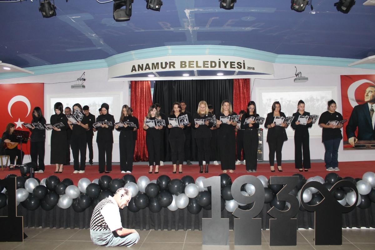 10 Kasım Atatürk’ü Anma Günü Çelenk Sunma Töreni ve Anma Programı Gerçekleştirildi.