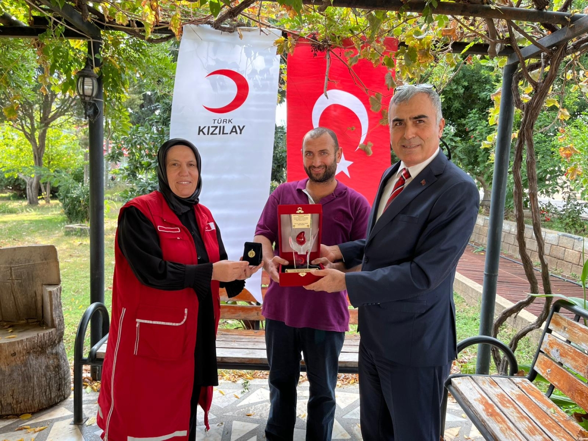 Anamur’da Örnek Davranış : Kan Bağışçılarına Altın,Gümüş ve Bronz Madalya