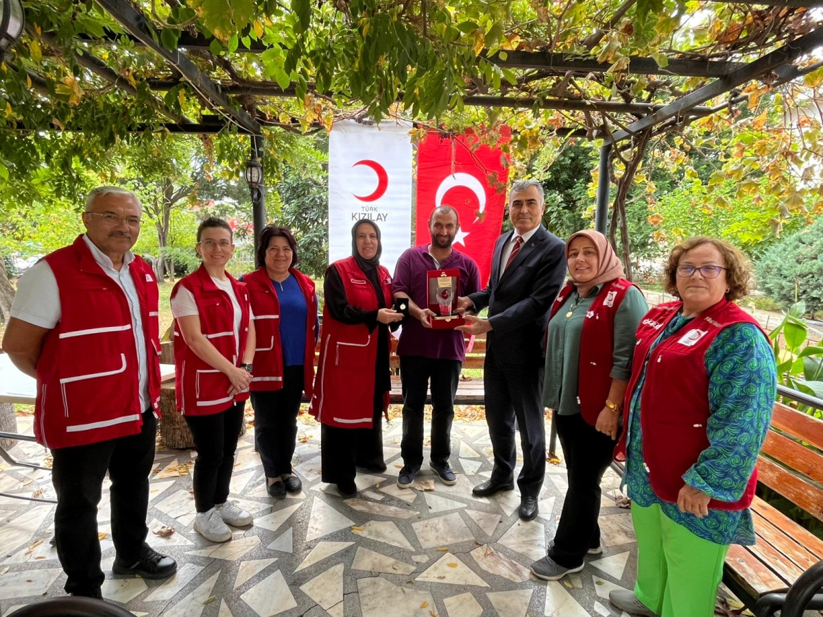 Anamur’da Örnek Davranış : Kan Bağışçılarına Altın,Gümüş ve Bronz Madalya