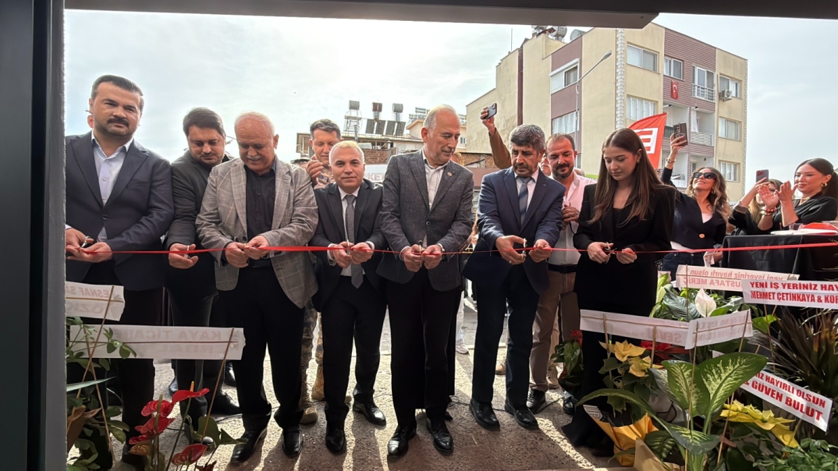 Efsun Eczanesi Anamur’da Törenle Hizmete Açıldı..