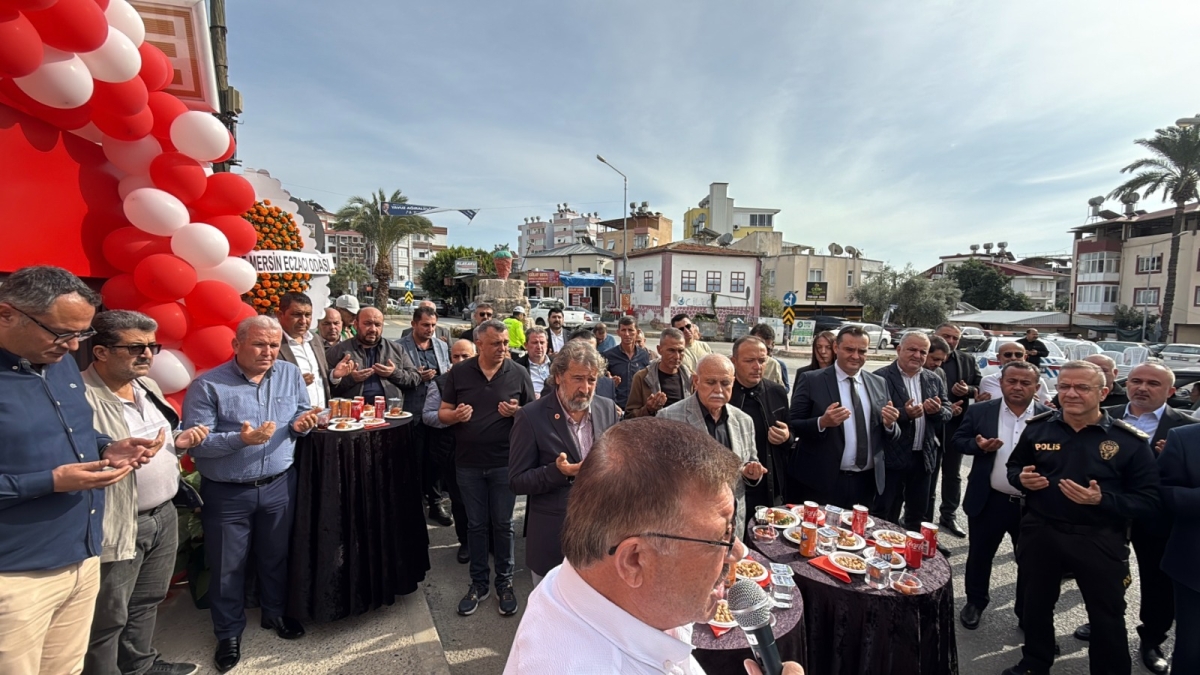 Efsun Eczanesi Anamur’da Törenle Hizmete Açıldı..