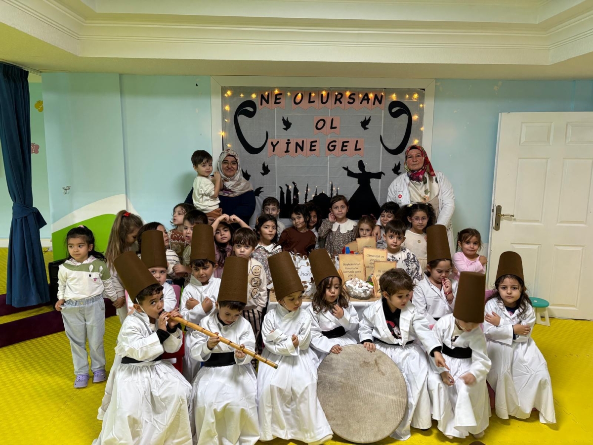 Anamurlu Minikler Mevlana’yı Andı