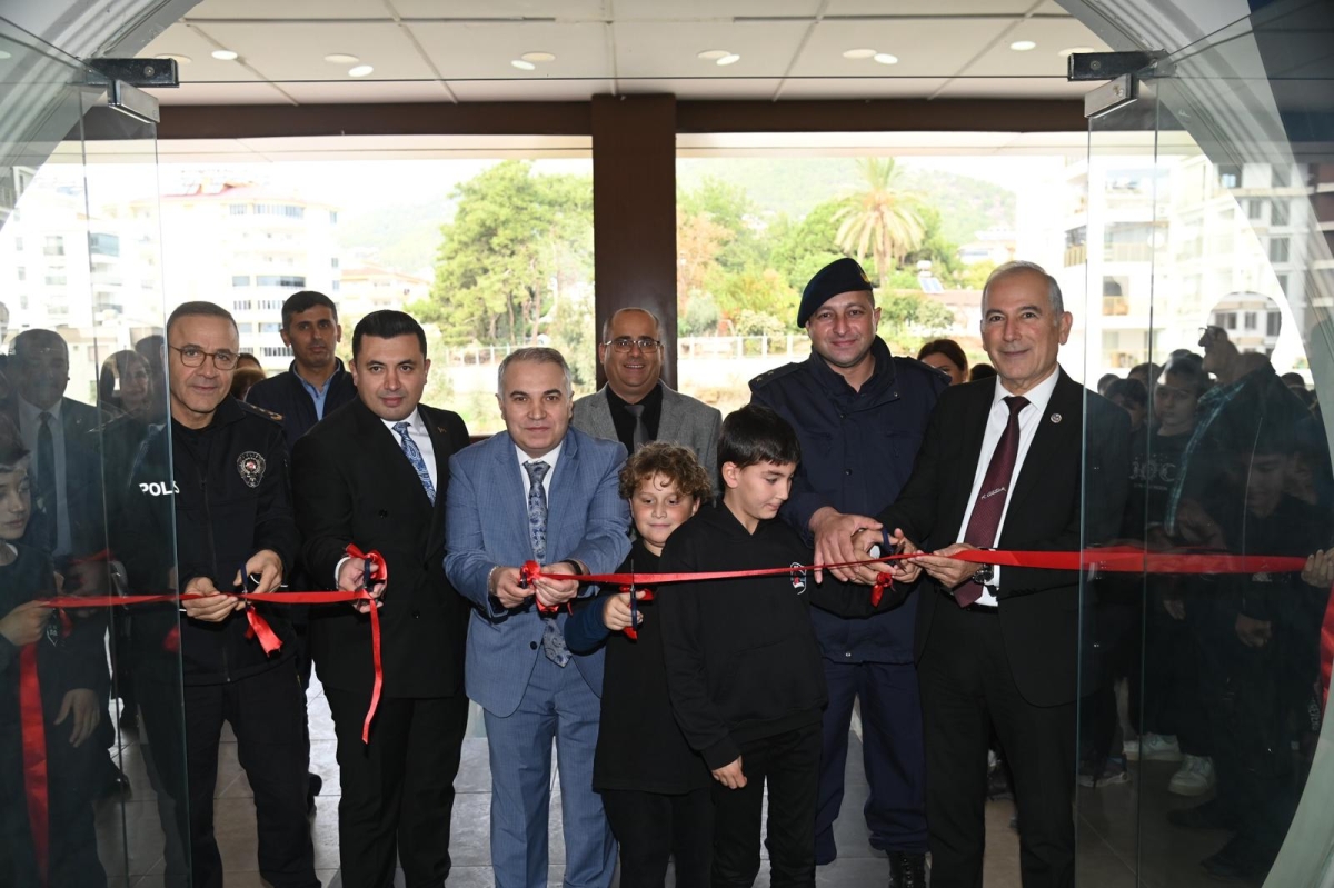 Çanakkale Gezici Müze Sergisi Anamur’da Açıldı..