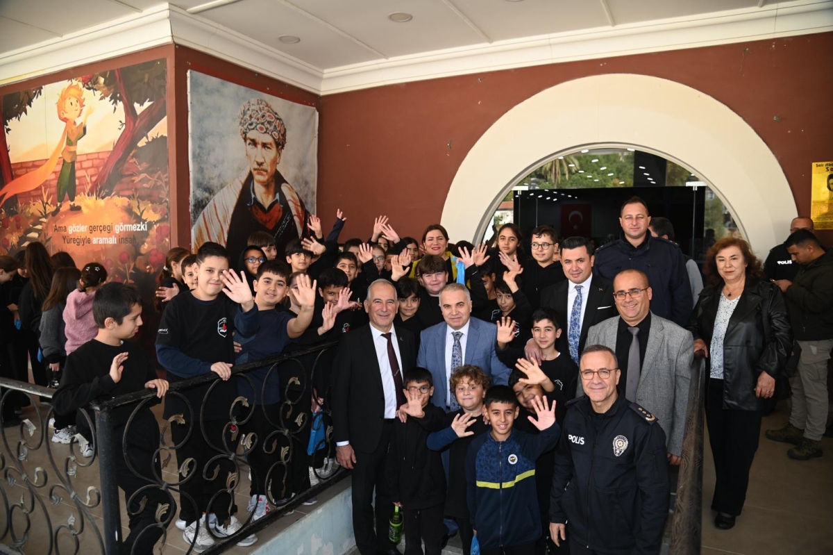 Çanakkale Gezici Müze Sergisi Anamur’da Açıldı..