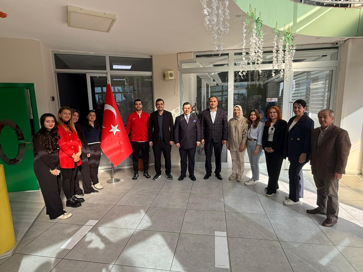 Anamur’da Çocuklara İnsan Hakları ve Demokrasi Eğitimi..