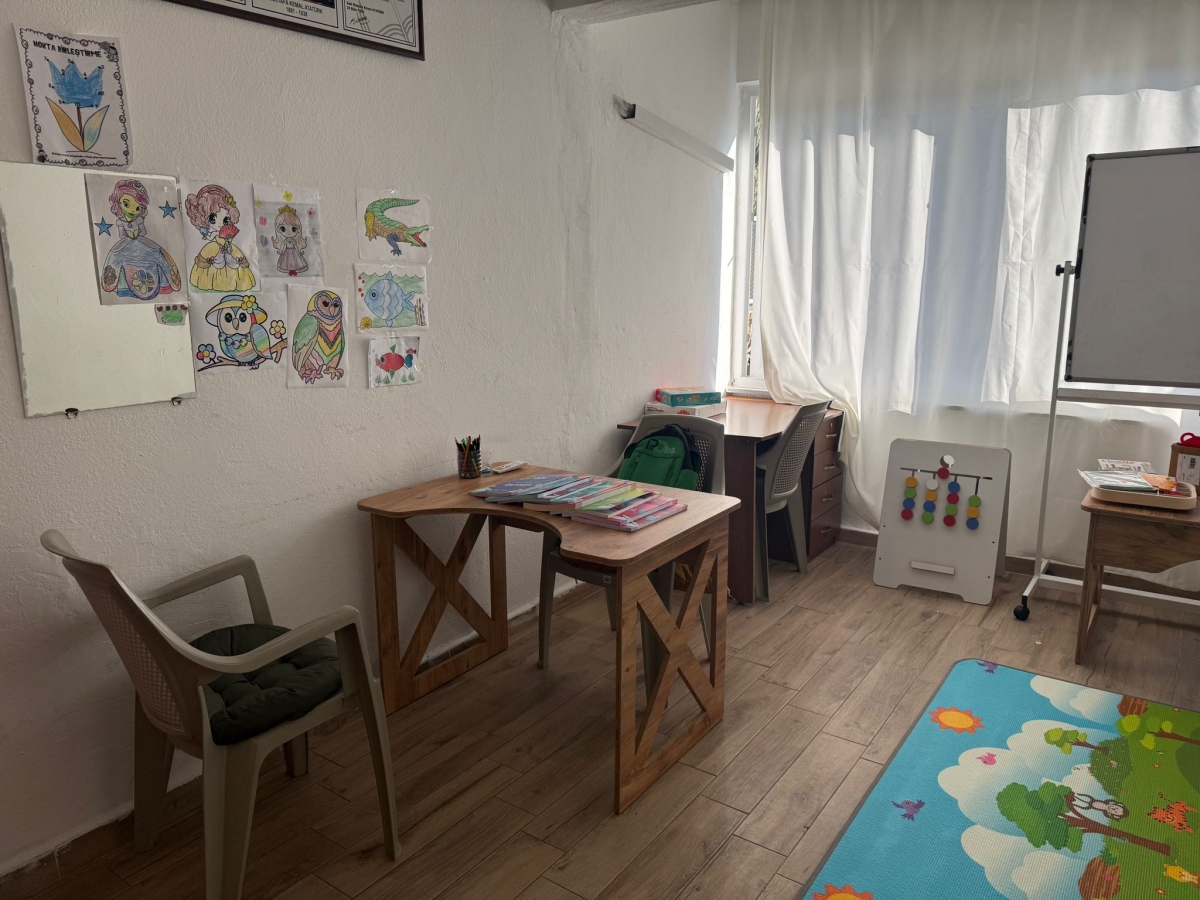 ÖZGÜVEN Özel Eğitim ve Rehabilitasyon Merkezi  Yeni Yılınızı Kutlar..