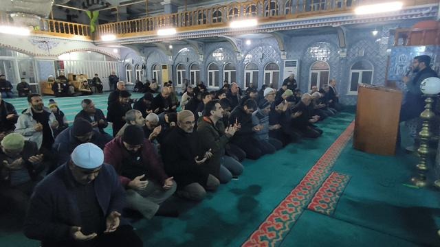 Anamur’da Yeni Yılın İlk Sabahı Camilerde Karşılandı..