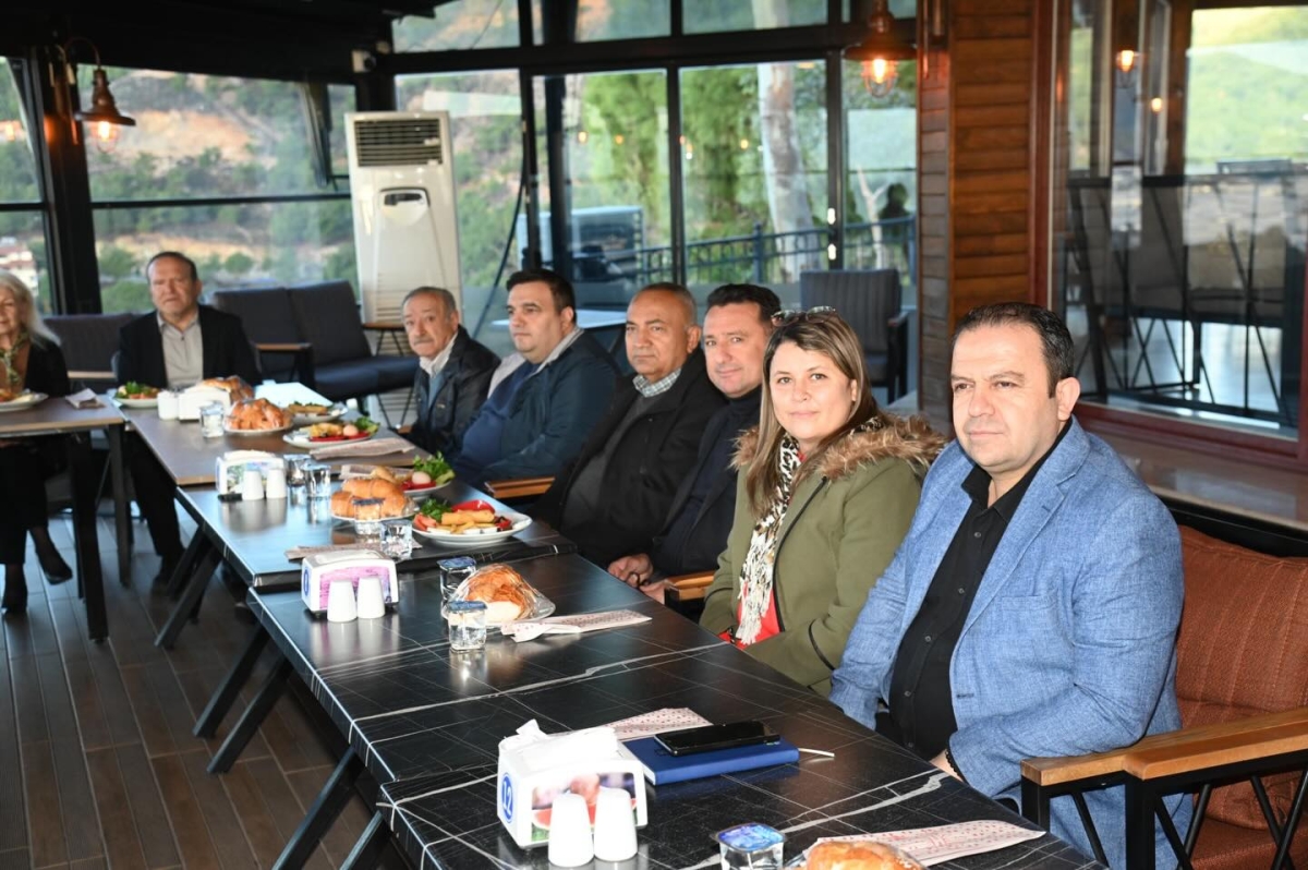Başkan Durmuş Deniz’den Basın Emekçilerine 10 Ocak Kahvaltısı..