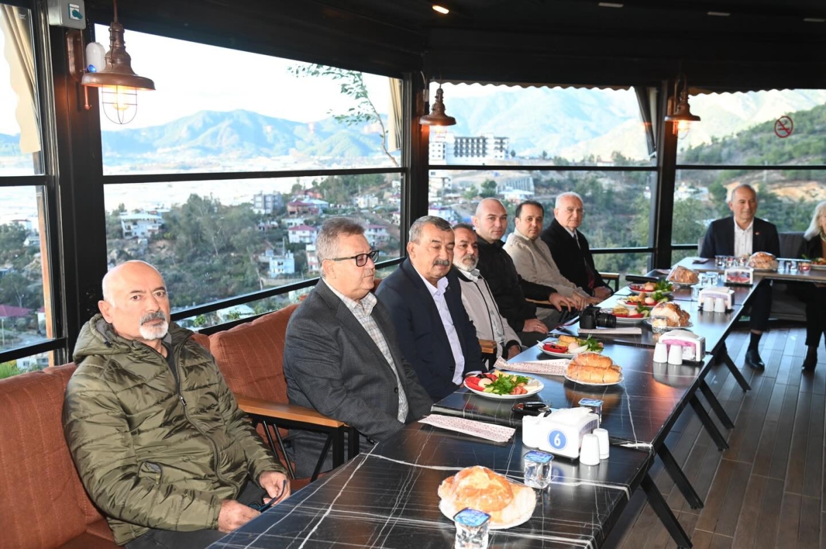 Başkan Durmuş Deniz’den Basın Emekçilerine 10 Ocak Kahvaltısı..