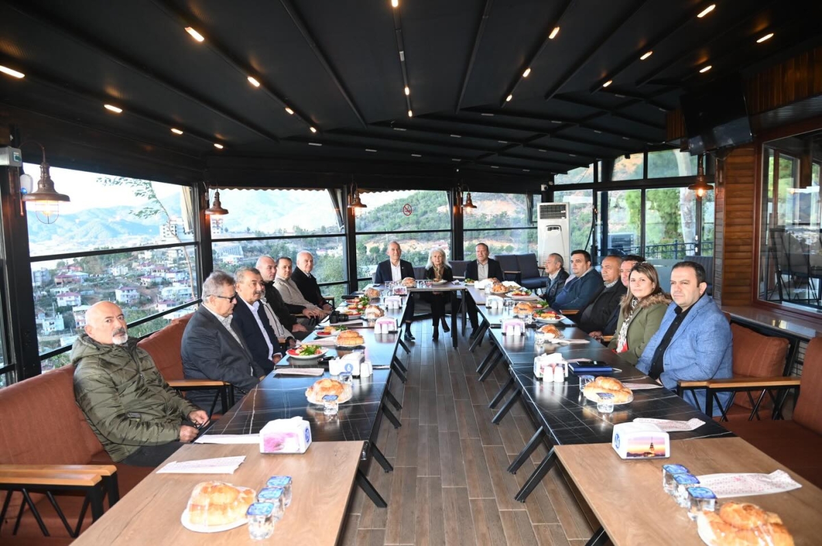 Başkan Durmuş Deniz’den Basın Emekçilerine 10 Ocak Kahvaltısı..