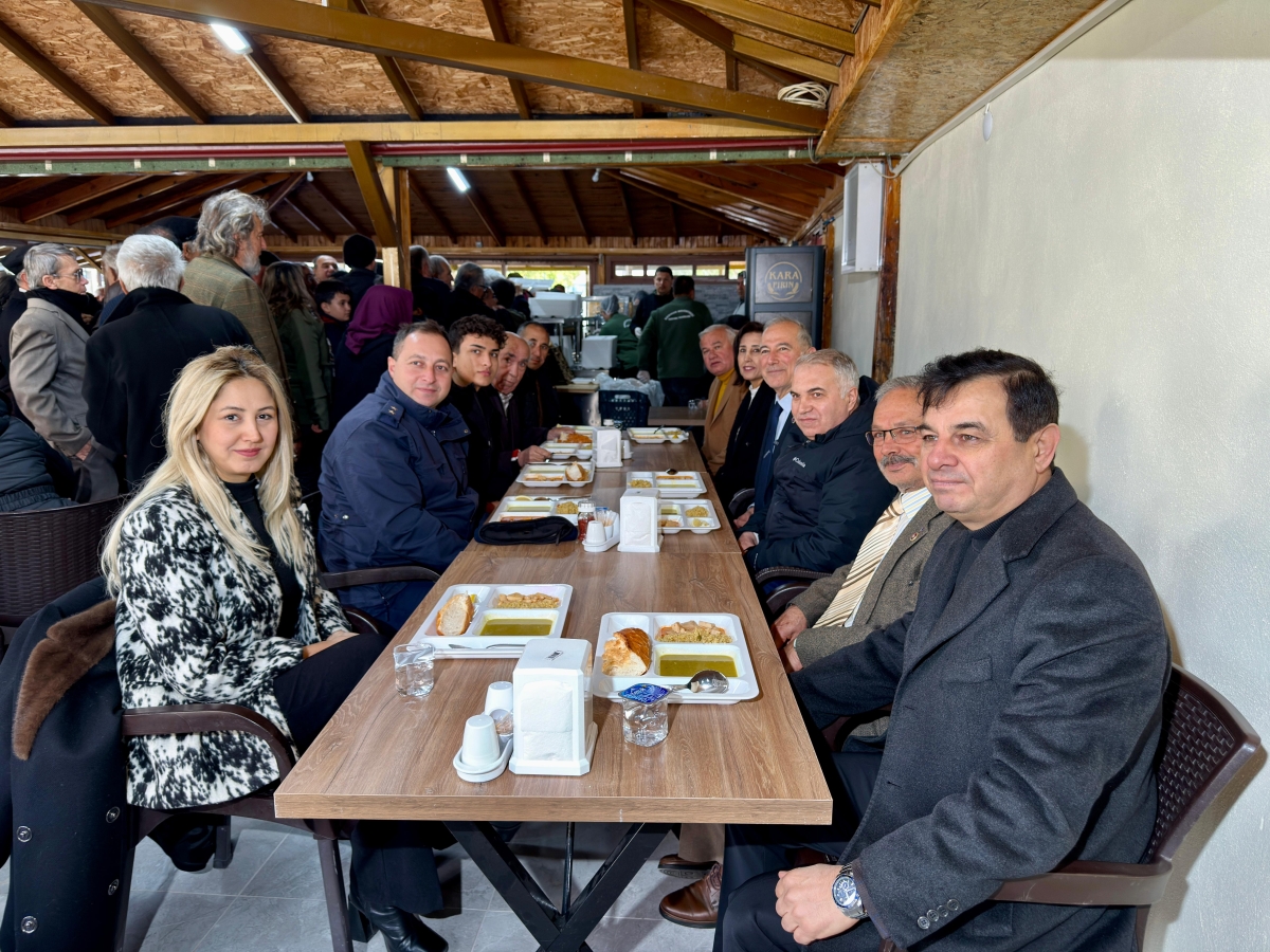 Yeni Cumhuriyet Meydanı’nda “Kent Lokantası” Hizmete Açıldı