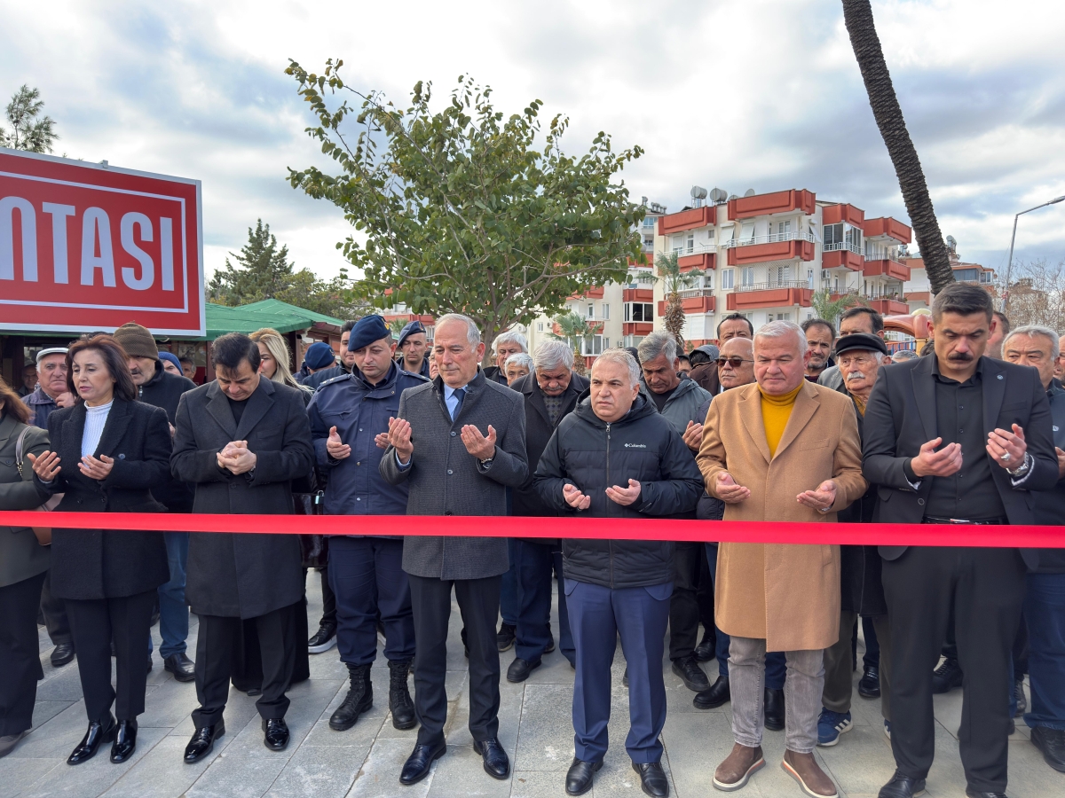 Yeni Cumhuriyet Meydanı’nda “Kent Lokantası” Hizmete Açıldı
