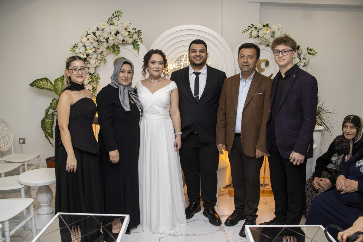 Kazım Kılınç’ın Mutlu Günü: Kızı Sevgi Nişanlandı..