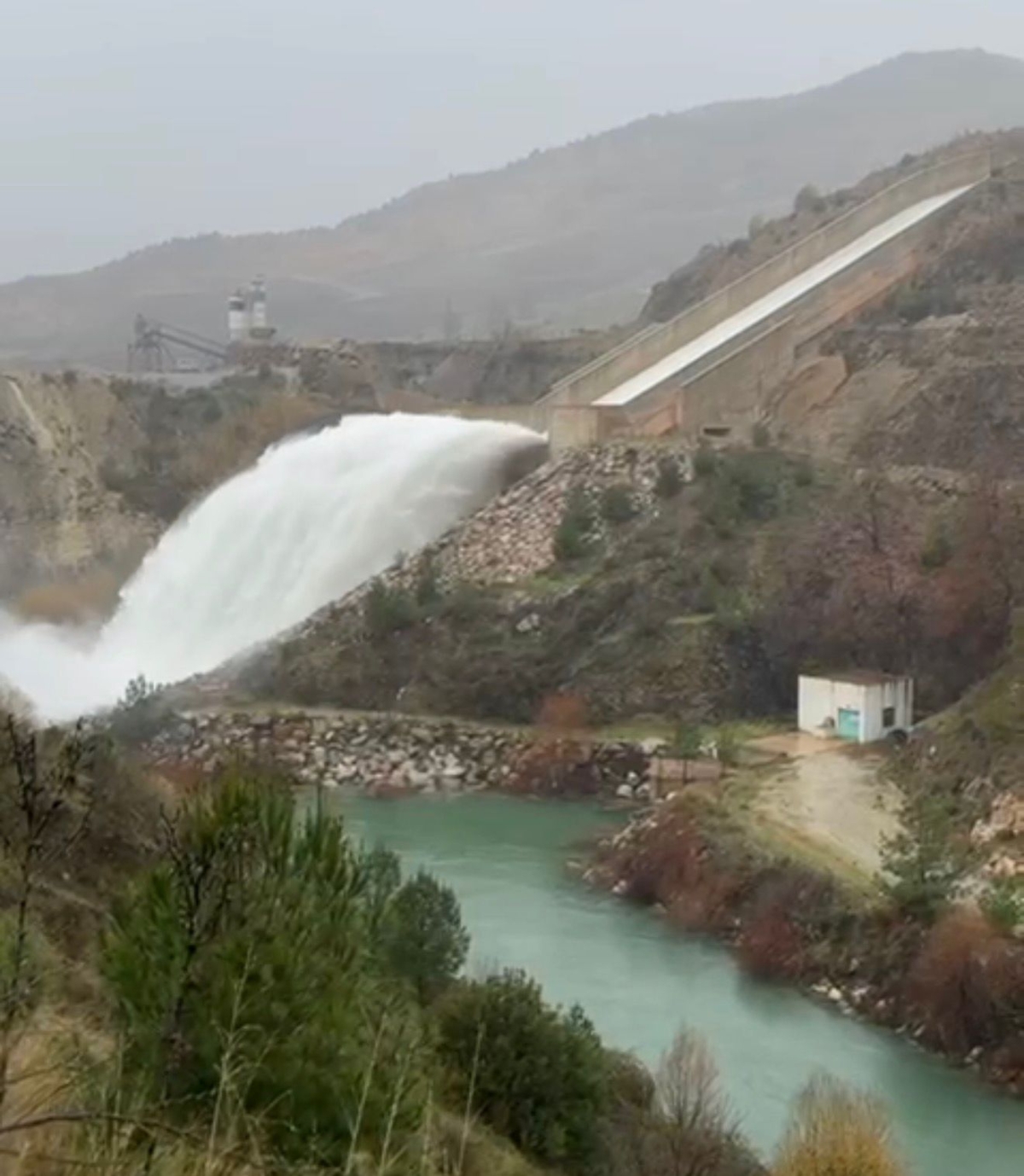 Anamur Kaymakamlığı’ndan Su Taşkını Uyarısı..