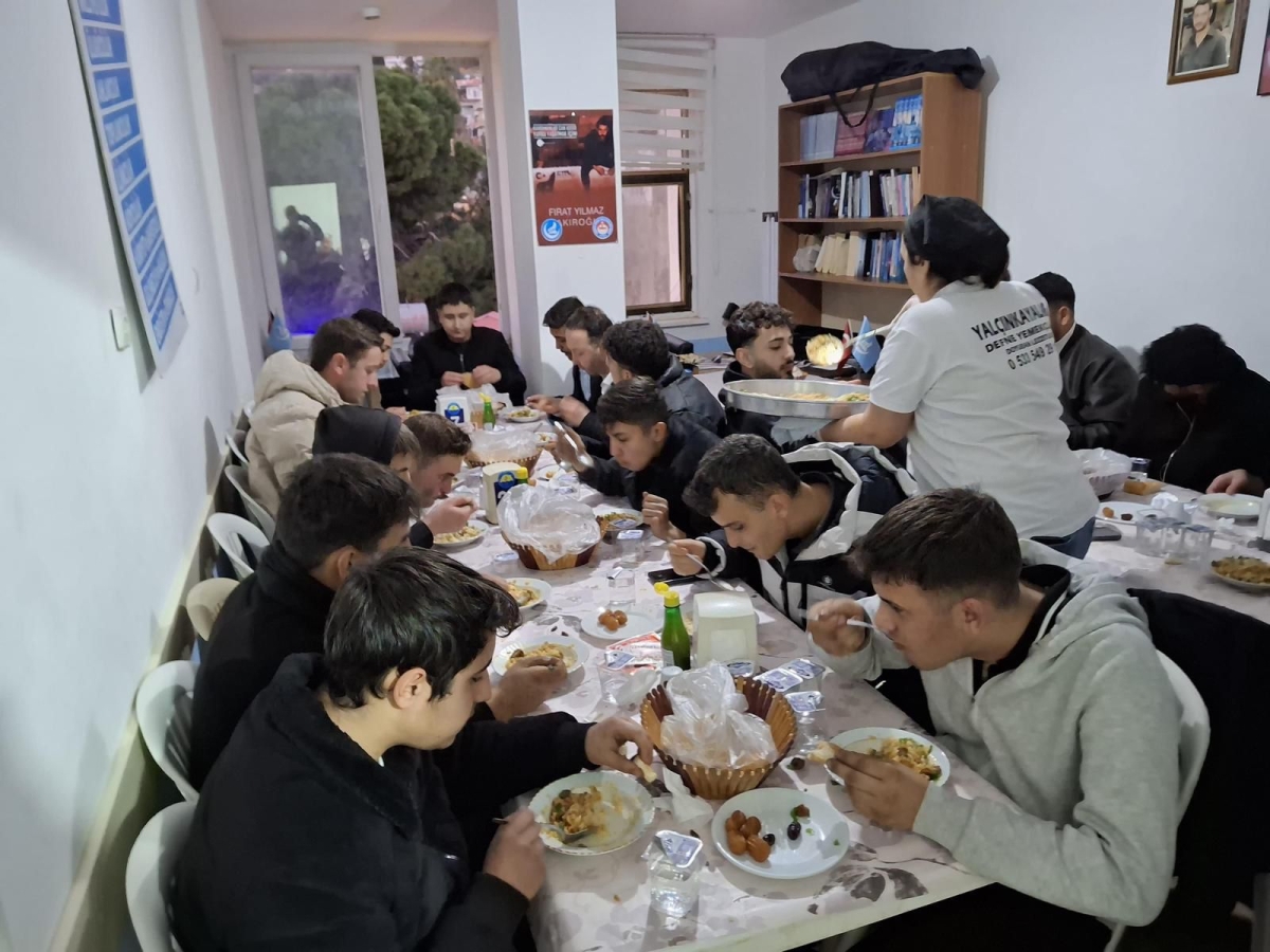 Fırat Yılmaz Çakıroğlu Anamur’da Dualarla Anıldı..