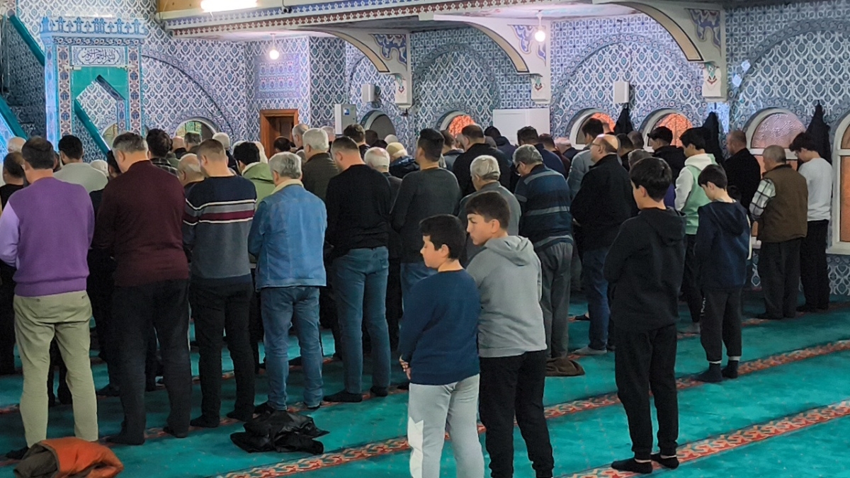 Anamur’da Çedes Projesiyle Gençlerden Anlamlı Hareket: “Arkadaşlarımla Camideyiz” 