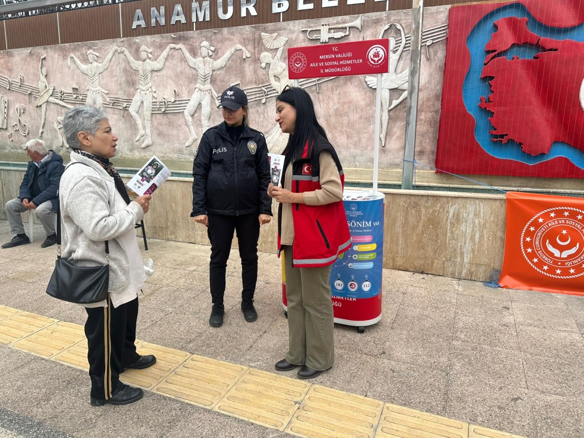 Anamur’da 8 Mart’ta Kadına Yönelik Şiddete Karşı Bilgilendirme Çalışması..