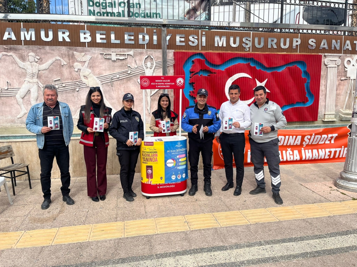 Anamur’da 8 Mart’ta Kadına Yönelik Şiddete Karşı Bilgilendirme Çalışması..