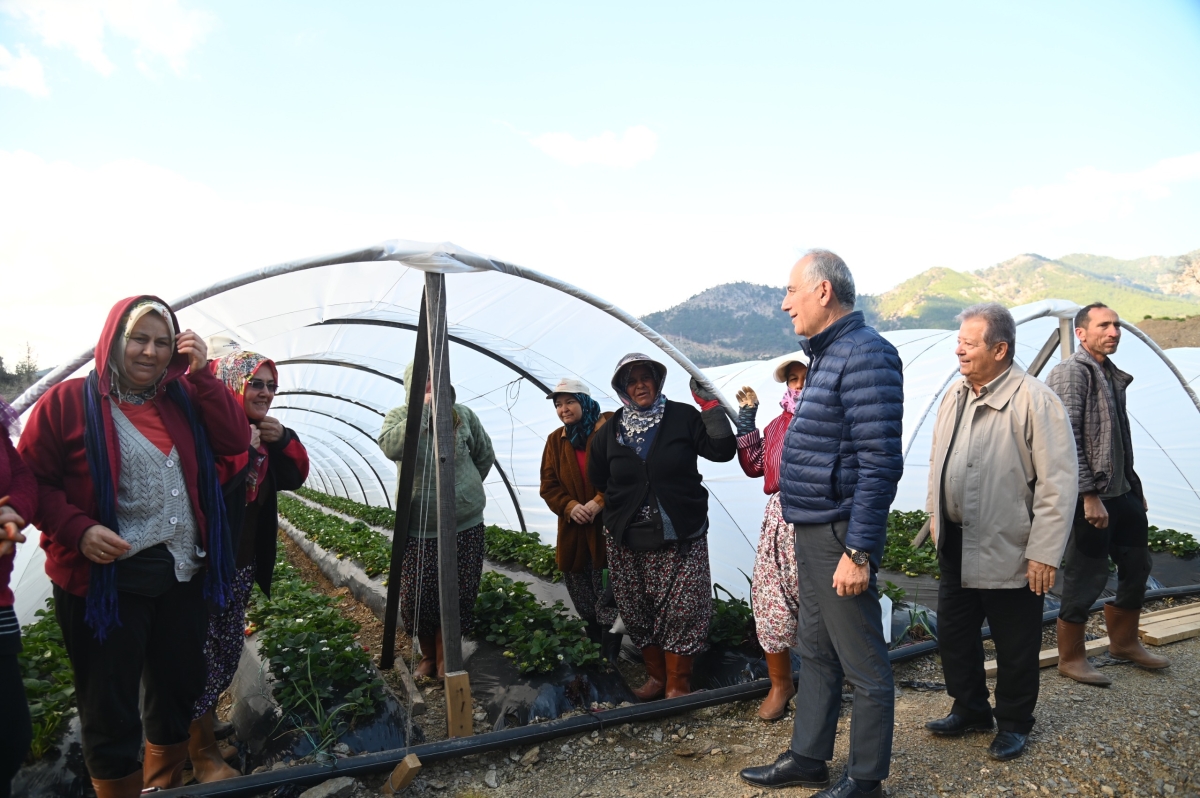Anamur Belediyesi Kadınlar Gününde Emekçileri Unutmadı. 