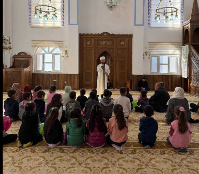 Anamur’da Öğrenciler Camide Manevi Değerlerle Tanıştı”