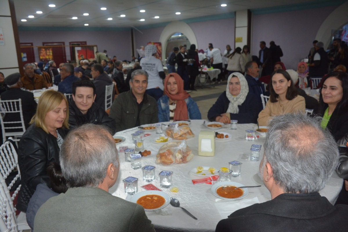 MHP Anamur İlçe Teşkilatı’ndan Yoğun Katılımlı İftar Programı