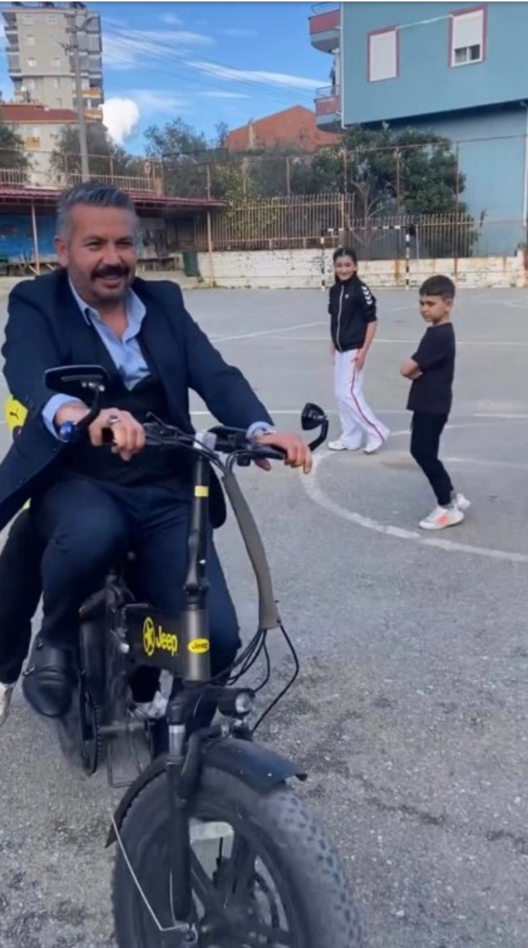 Anamur’da “Gülün Çocuklar” Diyen Müdür: Sevgiyle Kurulan Disiplin Hikayesi