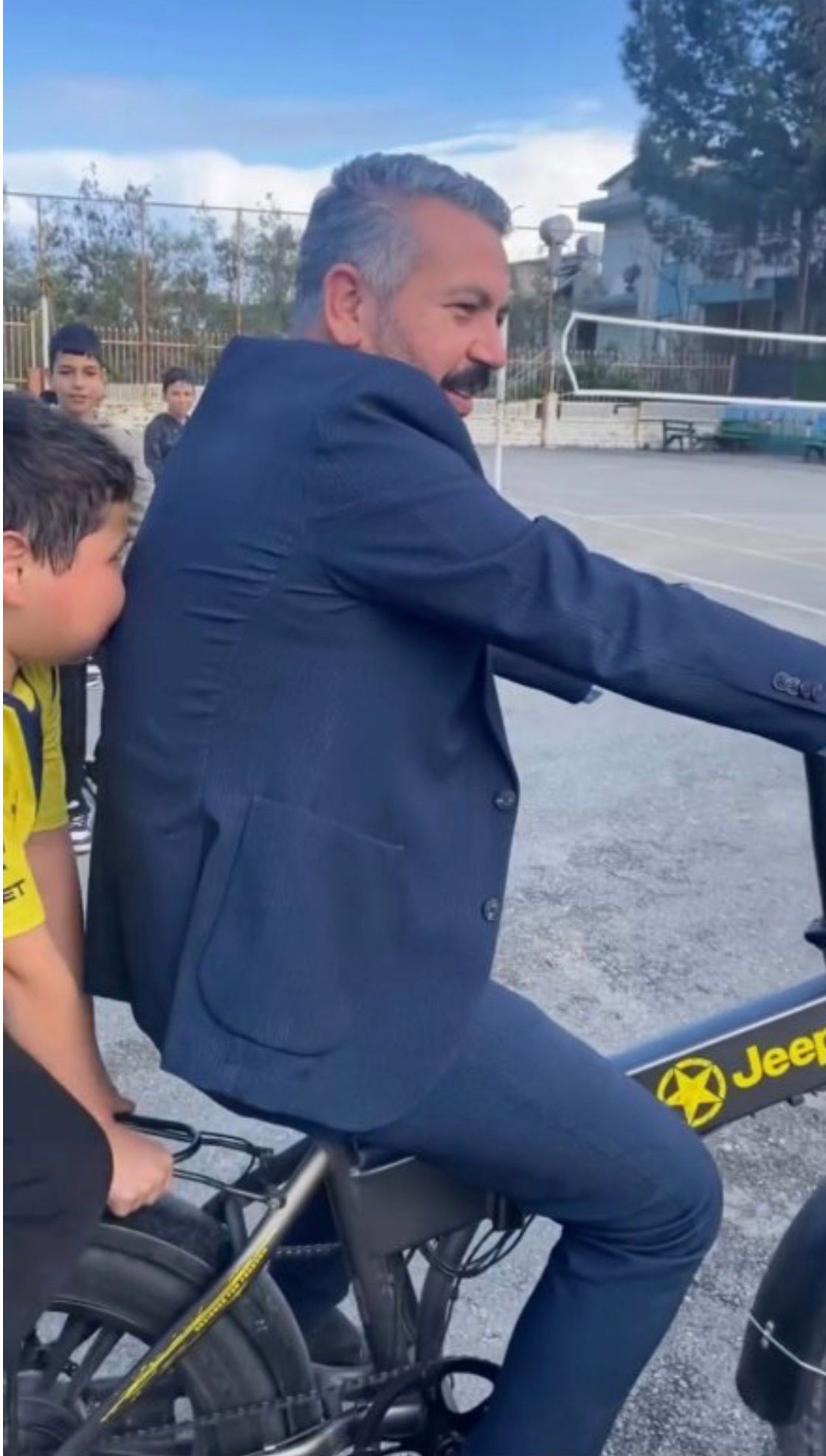Anamur’da “Gülün Çocuklar” Diyen Müdür: Sevgiyle Kurulan Disiplin Hikayesi