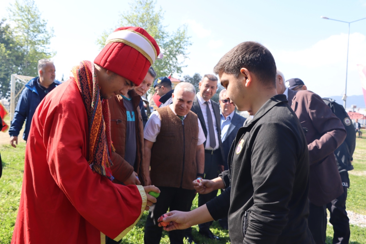 Anamur’da Nevruz Coşkusu: Birlik ve Kardeşlik Mesajı Verildi..