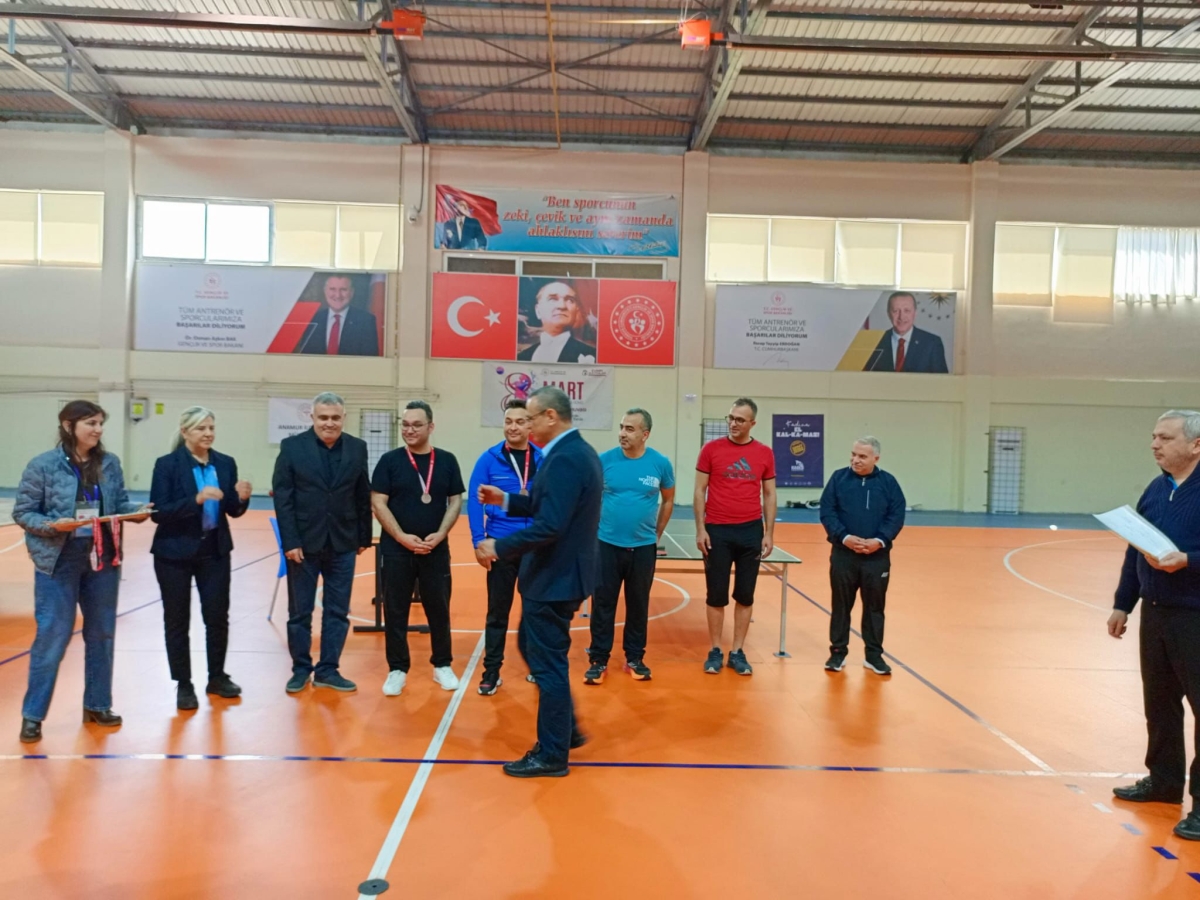 Anamur’da Emniyet Personeli Masa Tenisi Turnuvasında Buluştu