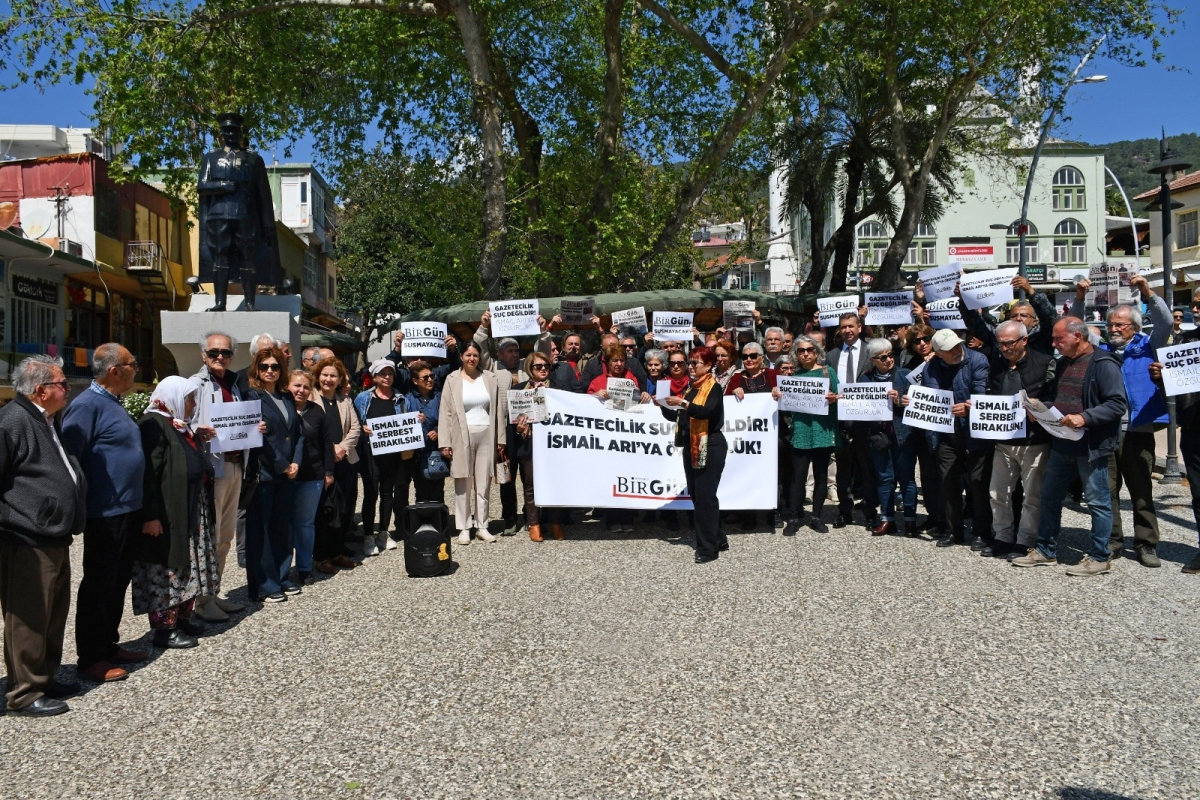 Anamur’da BirGün Okurlarından İsmail Arı’ya Destek: “Gazetecilik Suç Değildir”