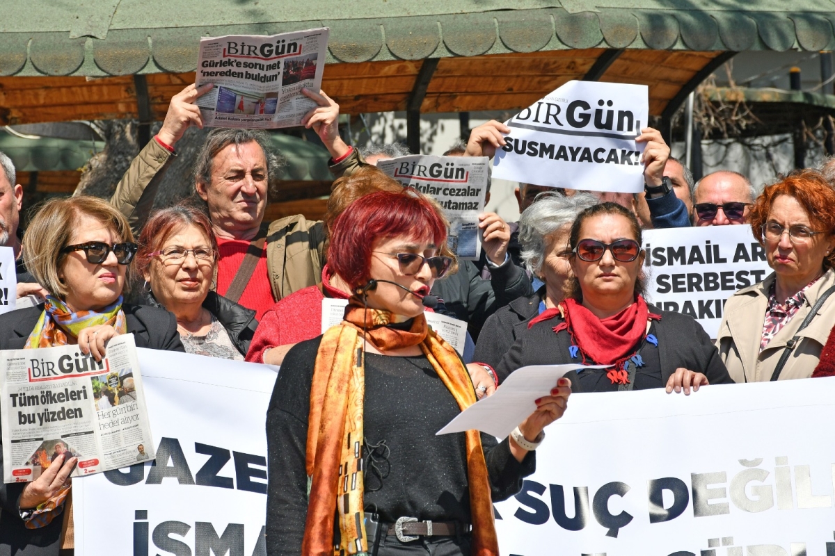 Anamur’da BirGün Okurlarından İsmail Arı’ya Destek: “Gazetecilik Suç Değildir”
