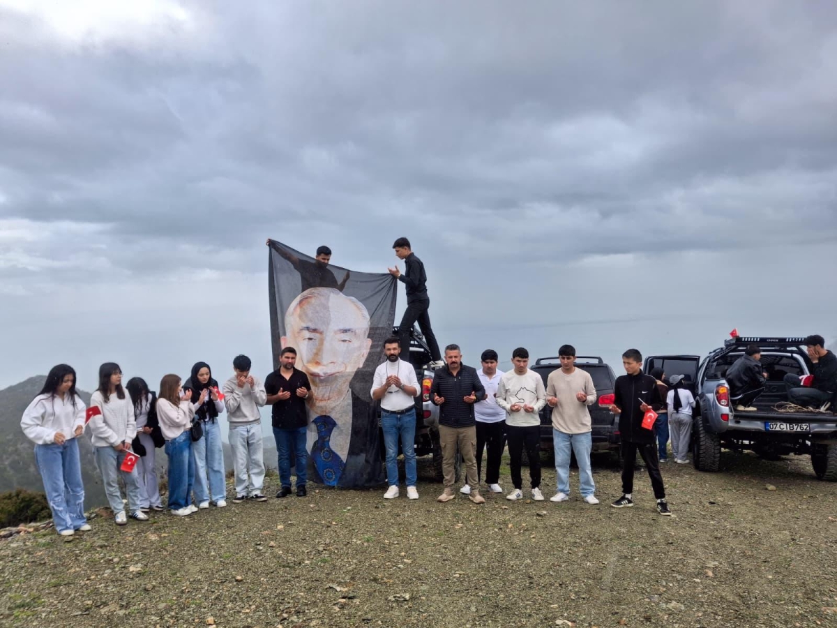 Anamur Ülkü Ocakları’ndan Başbuğ Türkeş’e Vefa Yürüyüşü.