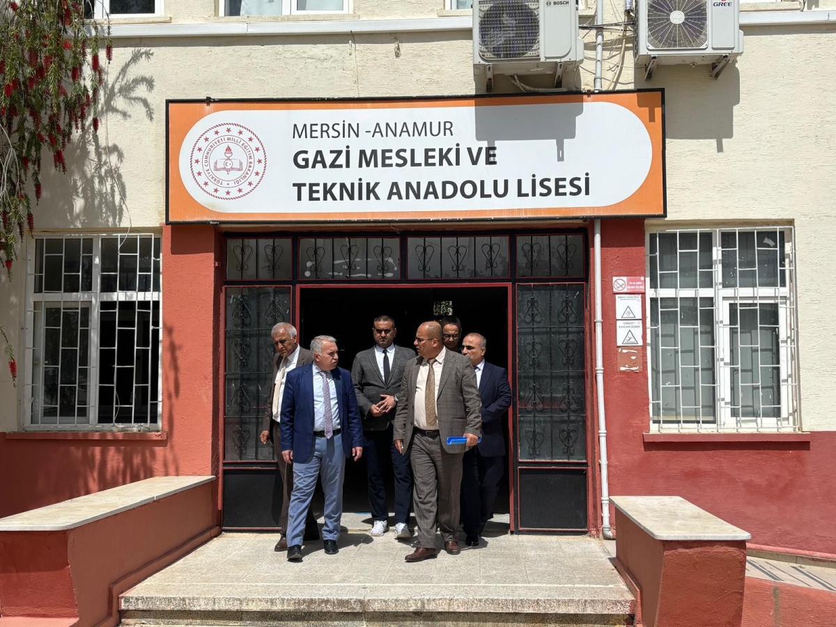 Anamur Kaymakamı Duru Okullarda İncelemelerde Bulundu.