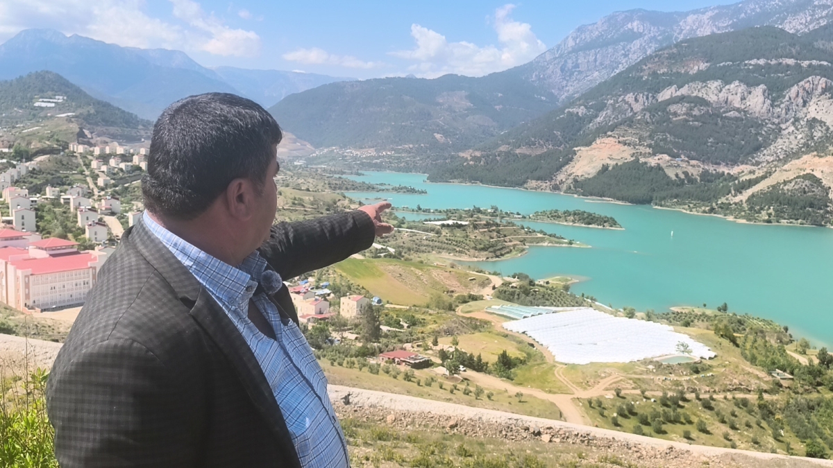 Akine Sular Altında: Minare Geçmiş Hatıraları Fısıldıyor..