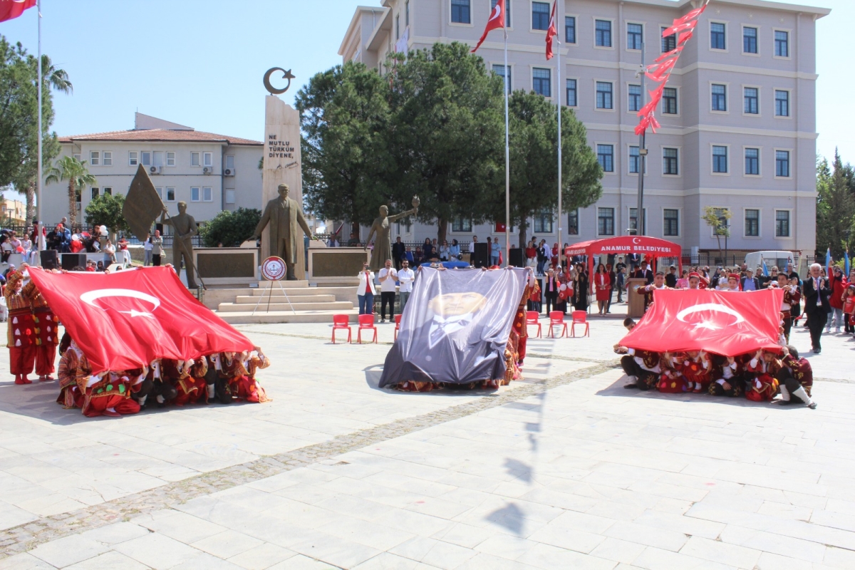 Anamur’da 23 Nisan Coşkusu Meydanlara Taştı..