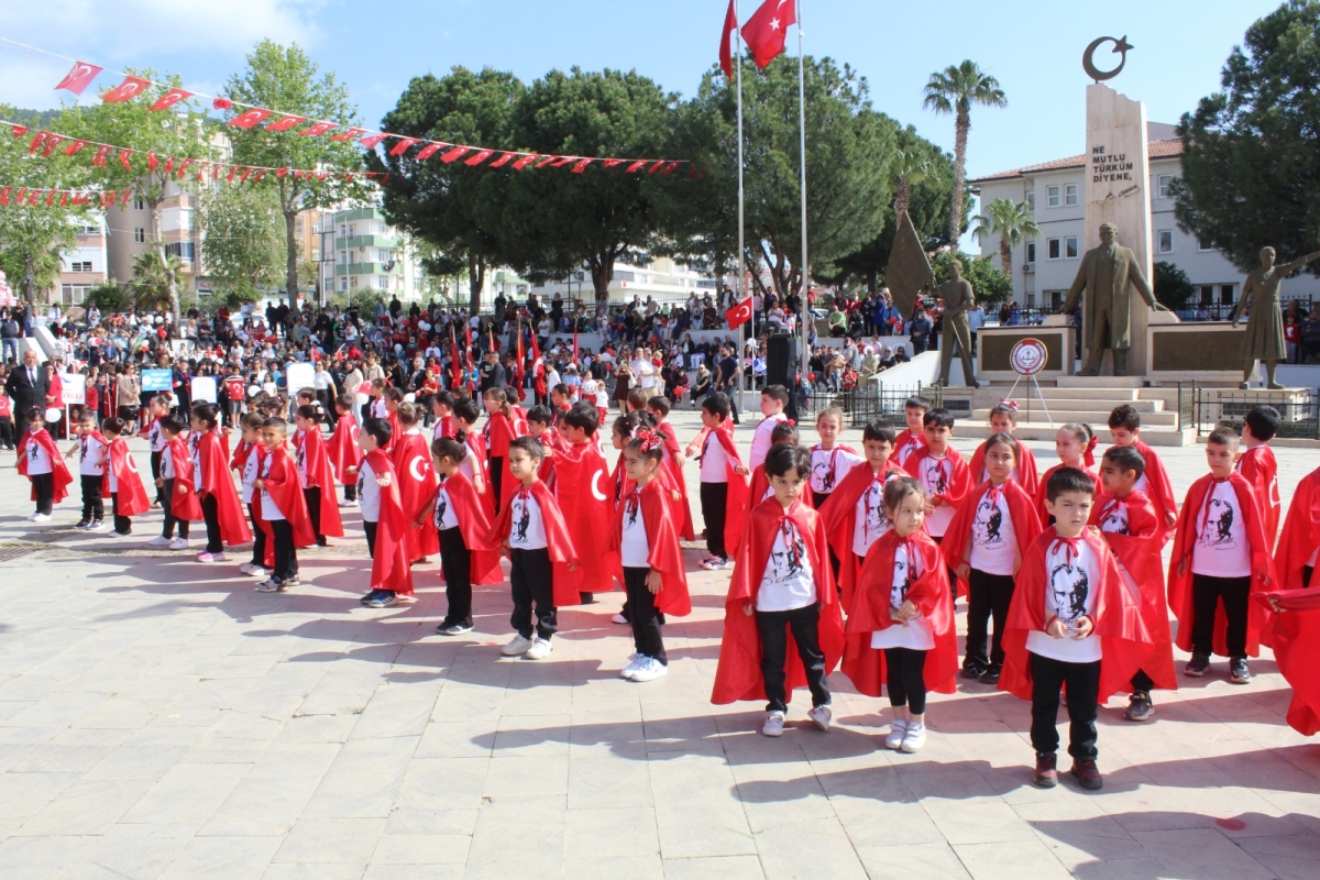 Anamur’da 23 Nisan Coşkusu Meydanlara Taştı..