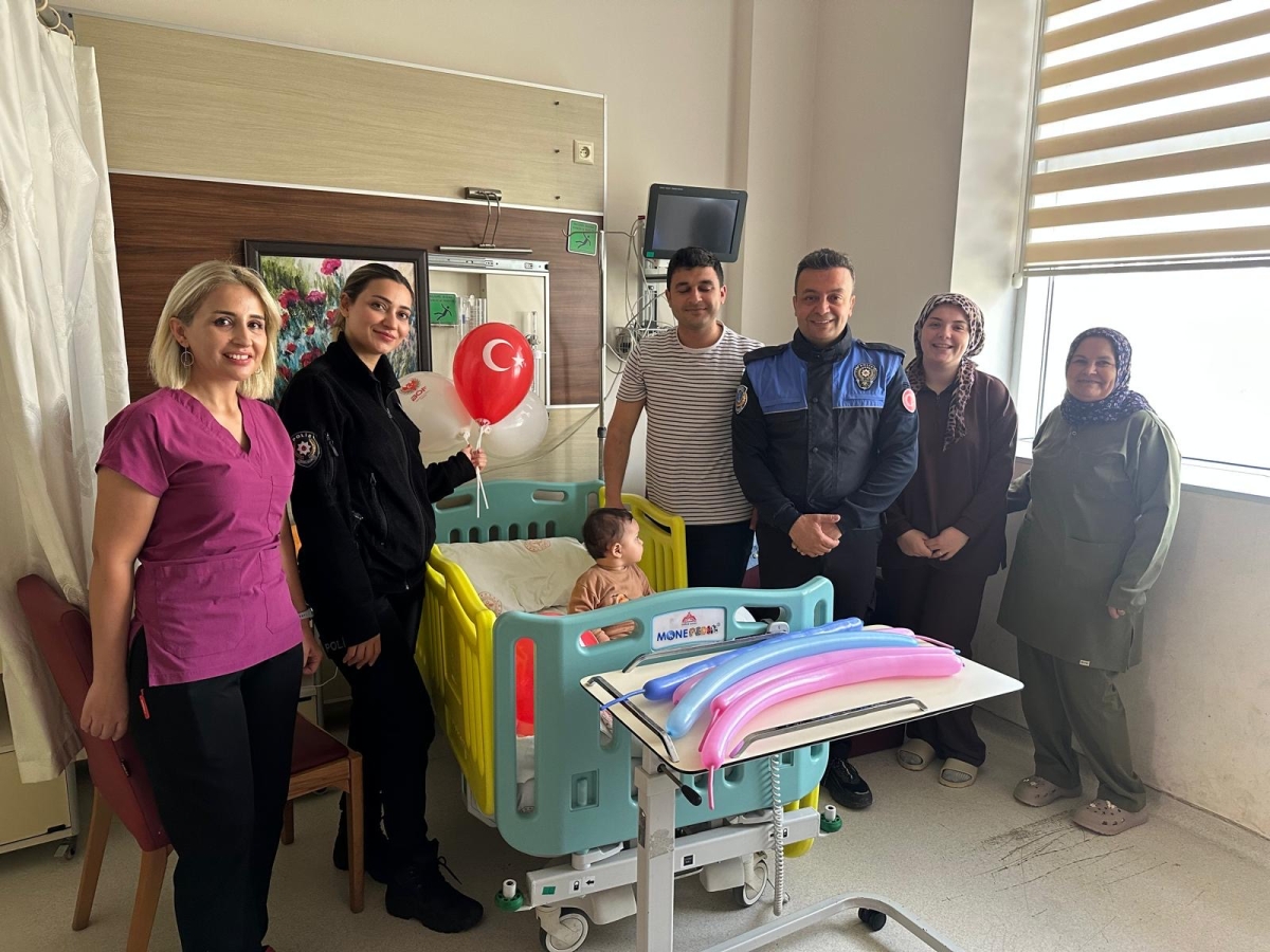 ANAMUR EMNİYETİNDEN 23 NİSAN’DA ANLAMLI FARKINDALIK HAREKETİ
