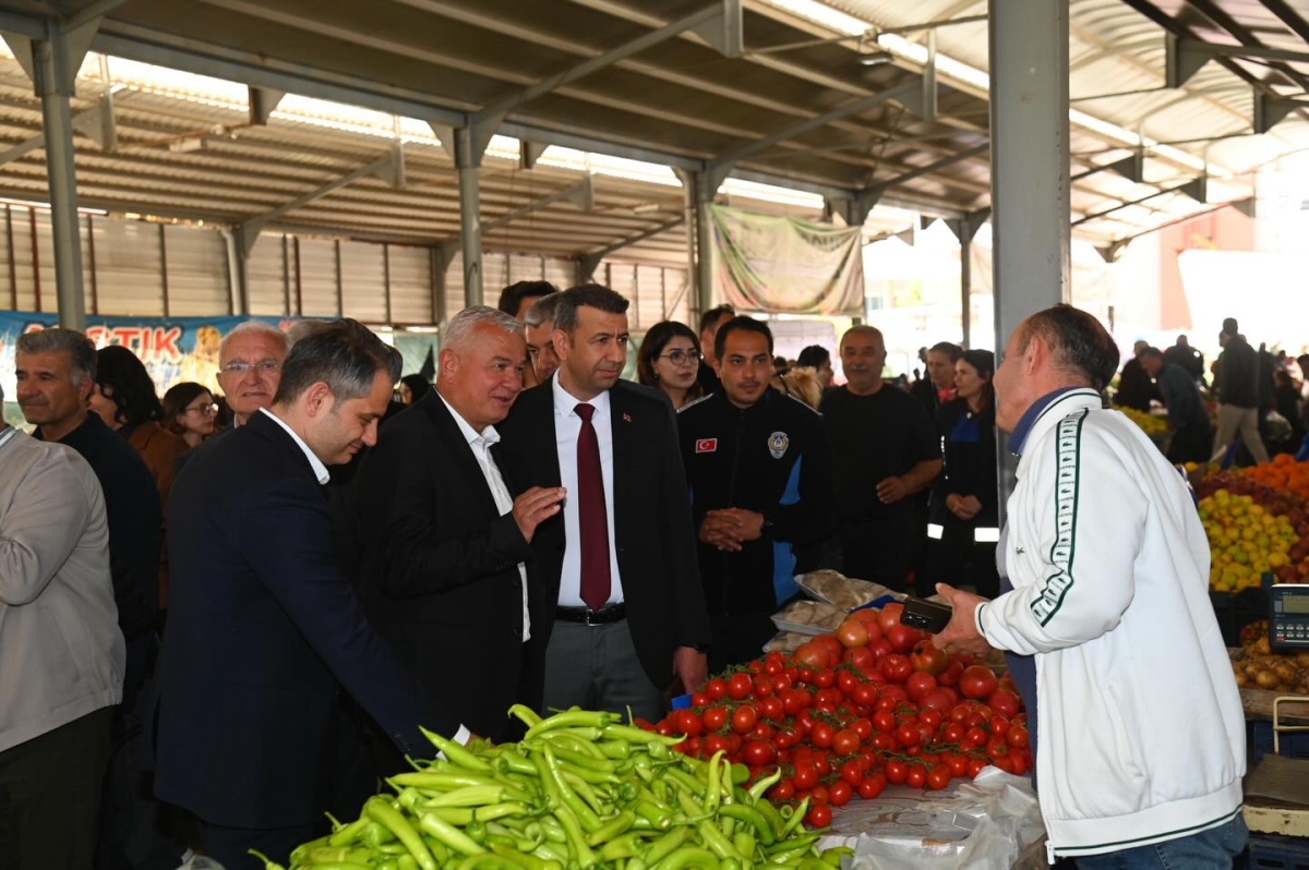 Anamur’da Halk Buluşması: Pazaryerinde Esnafın ve Vatandaşın Sesi Dinlendi..